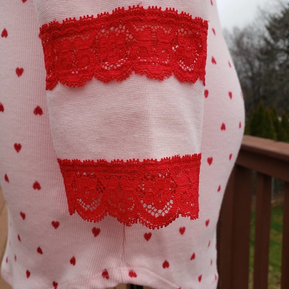 Lounge Sleep Top Pink Hearts Lace Intimates BETSY JOHNSON Sz M - Picture 5 of 12